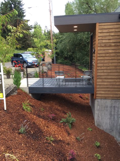 Bridge entrance Bridge Entrance To House, Sloped Entrance To House, Bridge To House Entrance, Bridge To Front Door, Bridge Entrance, House On Stilts Slope, Bridge House, House Bridge, Slope House