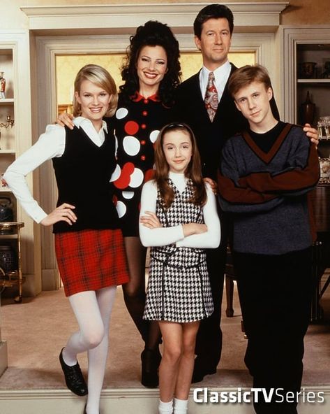 The Nanny (1993–1999) Fran Drescher, Lauren Lane, Charles Shaughnessy, Nicholle Tom, Benjamin Salisbury & Madeline Zima  #TheNanny… Ann Morgan Guilbert, The Nanny Cast, Nanny Show, A Series Of Unfortunate Events Quotes, Happy 58th Birthday, Madeline Zima, Die Nanny, Preppy Chic Outfits, 58th Birthday