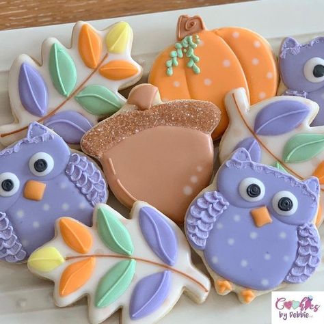 Owl Cookies Decorated, Owl Cookies, Little Owls, Royal Iced Cookies, Hoot Owl, Fall Cookies, Cookies Decorated, Iced Cookies, Fall Vibes