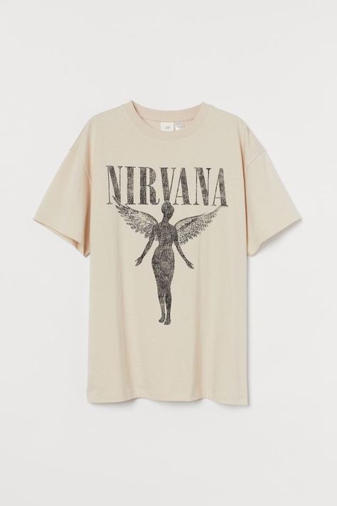 Nirvana Tshirt, Nirvana Shirt, Beige T Shirts, T Shirt Png, Dr Closet, Tokio Hotel, Mixing Prints, Oversized T Shirt, Oversized Tee