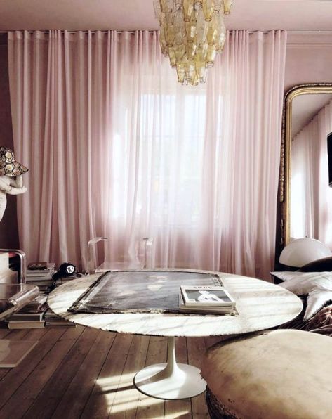 Curtain Styles Ideas, Curtains Styles Ideas, Marie Olsson Nylander, Feminine Living Room, Curtain Styles, Pink Living Room, Pink Curtains, Stylish Curtains, Rustic Curtains