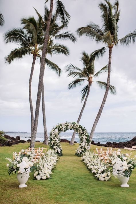 Jamaica Wedding Decor, Tropical Wedding Ideas Inspiration, Island Wedding Dress Beach, Black And White Beach Wedding, Tropical Wedding Dress, Tropical Wedding Ceremony, Boracay Wedding, Island Wedding Dresses, White Orchids Wedding