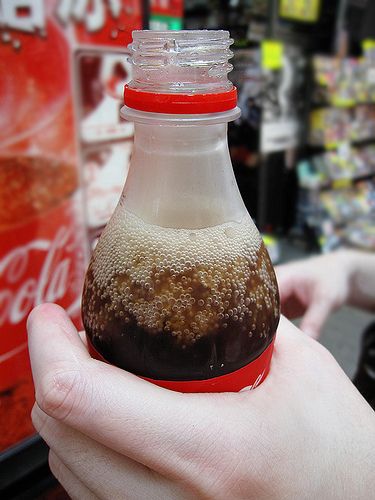 This is the crispness of coke. Fresh, ice cold, and and bubbling. Fluffy Coke Drink, Coke With Ice, Crushed Coke Can, Coke In A Glass Aesthetic, Frozen Coke, Hubba Bubba, My Birthday Is, Coke Zero, Coke Bottle