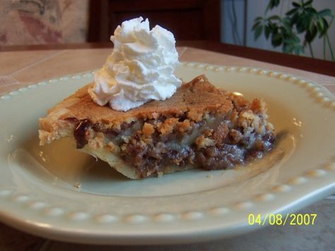 Best Chocolate Pie Recipe, Kentucky Derby Pie Recipe, Derby Pie Recipe, Buttery Flaky Pie Crust, Kentucky Derby Pie, Derby Pie, Gooey Chocolate Chip Cookies, Buttermilk Pie, Chocolate Pie Recipes