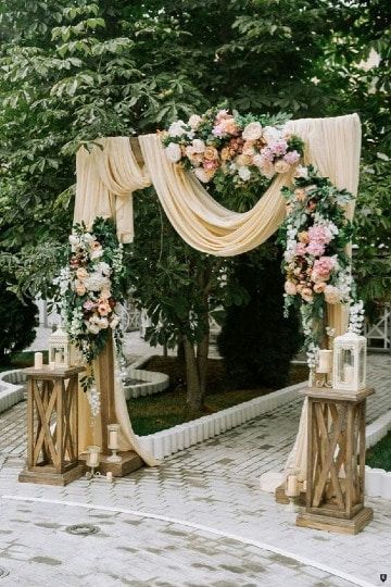 Used Wedding Decor, Wedding Setup, Rustic Wedding Decorations, Wedding Ceremony Ideas, Wedding Entrance Decor, Wedding Ceremony Arch, Wedding Arbour, Wedding Ceremony Backdrop, Wedding Entrance