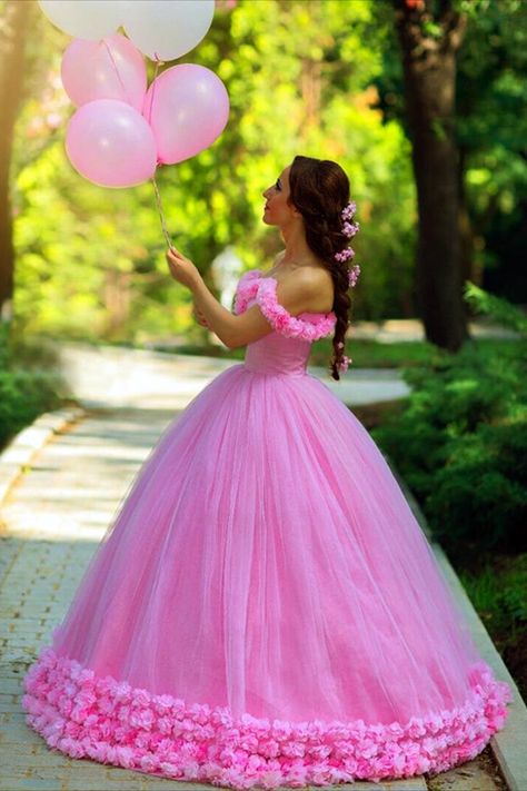 barbiecore quince dress Floral Designer Dresses, Quinceanera Cards, Dresses For Teens Wedding, Fairy Flowers, Big Wedding Dresses, Floral Dress Design, Party Dress Women, Fall Bridesmaid Dresses, Wedding Dresses With Flowers