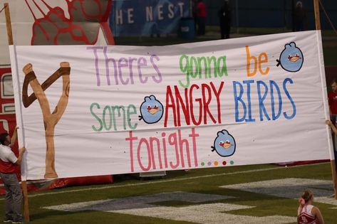 Fun Football Game Themes, Cheer Camp Themes, Football Locker Signs Ideas, Pep Rally Banners, School Spirit Posters Pep Rally, Sophmore Posters Pep Rally, Homecoming Football Signs, Sophomore Signs For Pep Rally, Volleyball Game Signs