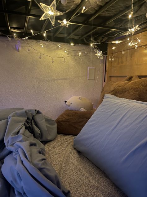 bunk bed, fairy lites, flower sheets, cozy room, coquette room, star lites, warm lighting, dorm inspo, aesthetic bunk bed, bunk bed inspo Cabin Bed Aesthetic, Dorm Bottom Bunk, Bedroom Bunk Bed Aesthetic, Small Bunk Bed Rooms Ideas, Bottom Bunk Aesthetic, Bedroom Inspirations Bunk Bed, Bunk Bed Inspo Aesthetic, Bottom Bunk Bed Decorating Ideas Lights, Bottom Bunk Decor Ideas