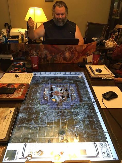 Homemade high-tech D D&d Table, Tabletop Game Room, Dnd Room Ideas, Dungeons And Dragons Room, Gaming Table Diy, Dnd Room, Dnd Table, Rpg Table, Board Game Room