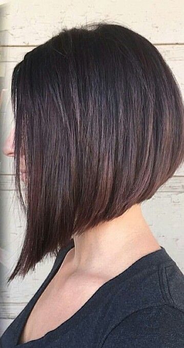 Brunette angled haircut Angled Lob Haircut Thick Hair, Brunette Bob Haircut, Angled Haircut, Angled Bob Haircuts, Angled Bob Hairstyles, Brunette Bob, Wavy Bob Hairstyles, Choppy Bob Hairstyles, Angled Bob