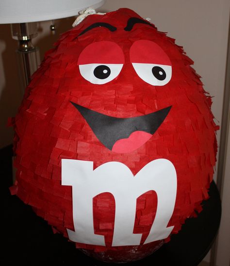 Fun Pinata Ideas, Homemade Pinata Ideas, Make A Pinata Diy, Diy Pinata Paper Mache, Make Pinata Diy, Pinata Diy, M M Candy, Birthday Pinata, Piñata Ideas