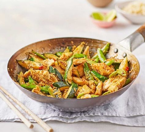 Thai Satay, Prawn Stir Fry, Pasta Bake Easy, Lemongrass Chicken, Chicken Pasta Bake, Coconut Chicken, Bbc Good Food, Citrus Chicken, Lemonade Recipes