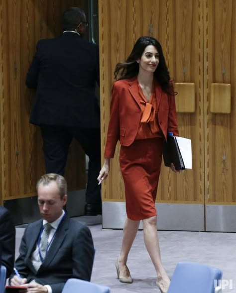 Female Diplomat, Indian Lawyer Aesthetic, Diplomat Career Aesthetic, Woman Lawyer Aesthetic, International Lawyer Aesthetic, Politician Aesthetic, Lawyer Aesthetic Female In Court, Lawyer Aesthetic Female Outfit, Amal Clooney Lawyer Aesthetic