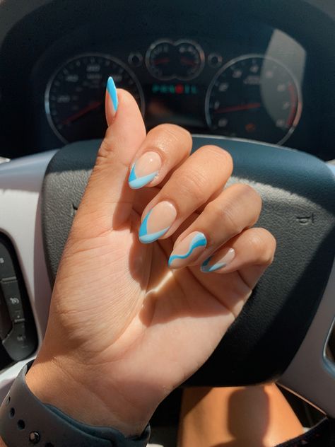 Nude Nails Blue Design, Teal Swirl Nails, Beach Nails Almond Shape, Blue Simple Nails, Nails Swirls, Blue Swirl Nails, Almonds Nails, Nails Swirl, Acrylic Nails Almond Shape