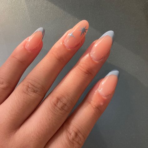 Blue French Tips With Stars, Light Blue Star Nails, Light Blue French Tips, Simple Manicure, Nail Art French, Nail Art Simple, Blue French Tips, Star Nail, Light Blue Nails