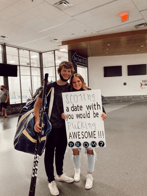 Hockey Sadies Proposal, Hockey Winter Formal Proposal, Field Hockey Promposal, Field Hockey Homecoming Proposals, Promposal Ideas For Him Hockey, Promposal Ideas Hockey, Hockey Promposal Ideas, Hockey Bf And Gf, Hockey Promposal For Him