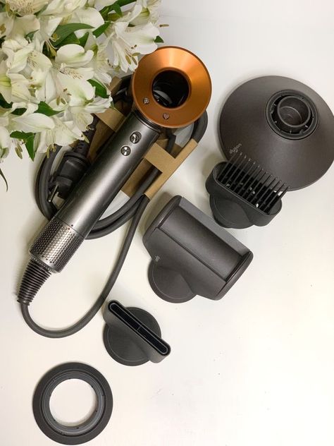 Dyson Supersonic Hairdryer, Hair Dryer Set, Dyson Cordless Vacuum, Supersonic Hair Dryer, Dyson Supersonic, Beauty Vanity, Dyson Hair Dryer, Cute Blue Wallpaper, Old Money Style