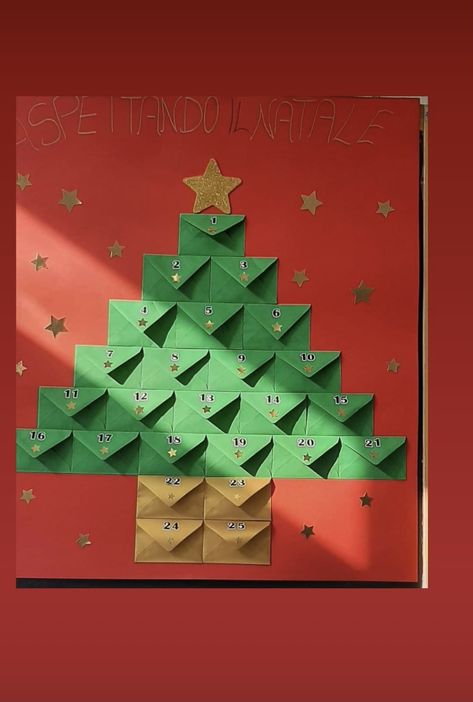 Christmas Tree Calendar, Adventski Kalendar Ideje, Advent Calendar Kindergarten, Class Advent Calendar, Advent Calendar Ideas Diy What To Put In Adults, Christmas Calendar For Kids, Activity Advent Calendar, Advent Calendar Activities, New Year Diy