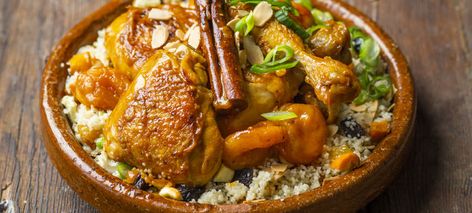 Moroccan Chicken With Apricots, Dried Apricot Recipes, Moroccan Chicken Recipe, Apricot Chicken Recipes, Dried Apricot, Gourmet Chicken, Apricot Recipes, Chicken Tagine, Apricot Chicken