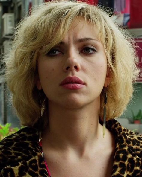 Scarlett Johansson Lucy, Scarlett Johansson Movies, She Movie, Natasha Romanoff, Beauty Art, Scarlett Johansson, Fashion Stylist, Fashion Addict, Ruler