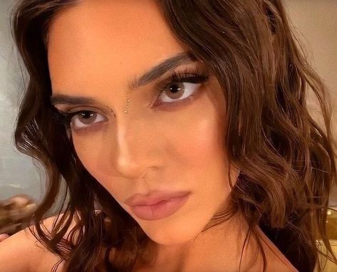 Kendall Jenner Baddie, Kendall Jenner Pfp, Kendall Jenner Pics, Kylie Lipkit, Kylie Jenner Icons, Kendall Jenner Face, Kendall Jenner Icons, Guys Grooming, Best Poses For Pictures