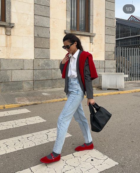 Burgundy Blazer Outfit, Red Flats Outfit, Blazer Outfits For Women Classy, Outfit Ideaa, Jean Outfit, Style Casual Chic, Maxi Outfits, Blazer Outfits, Outfit Inspo Fall