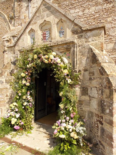 About Time Wedding Aesthetic, England Countryside Wedding, Wedding In England, Pretty Church Wedding, Church Wedding Aesthetic, Vintage Church Wedding, Old English Wedding, Wedding England, Cottage Wedding