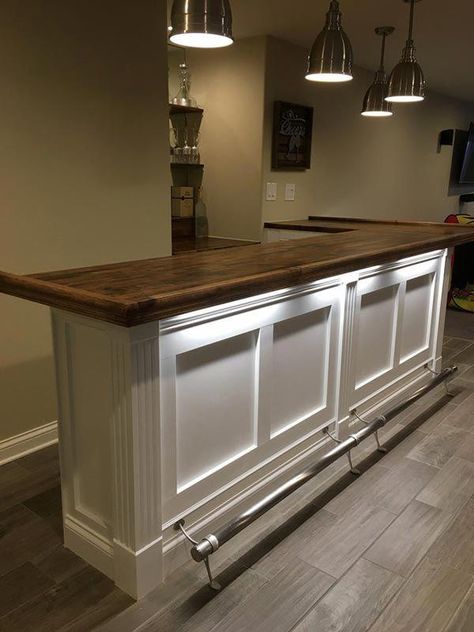 Building A Home Bar, Home Bar Plans, Basement Bar Plans, Home Bar Rooms, Bar Sala, Bar Plans, Interior Design Minimalist, Basement Bar Designs, Bar Rail