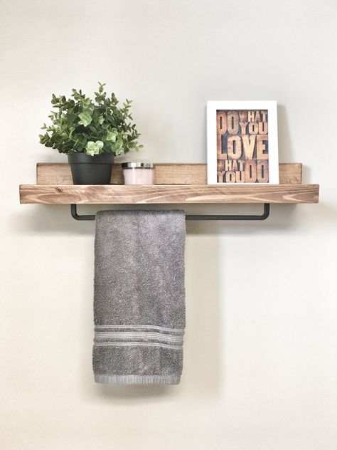 Wooden Kitchen Storage, Rustic Towel Rack, Diy Shelves Bathroom, Diy Towel Rack, Rustic Bathroom Shelves, Hanger Ideas, Bathroom Shelf Decor, Shelves Ideas, Floating Shelves Bathroom