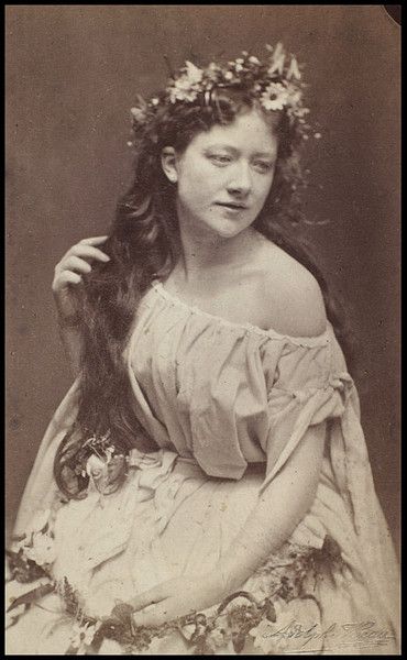 Vintage Portraits, Vintage Pictures, Vintage Photographs, Vintage Beauty, Vintage Photography, Old Photos, Vintage Photos, Long Hair, Hair Hair