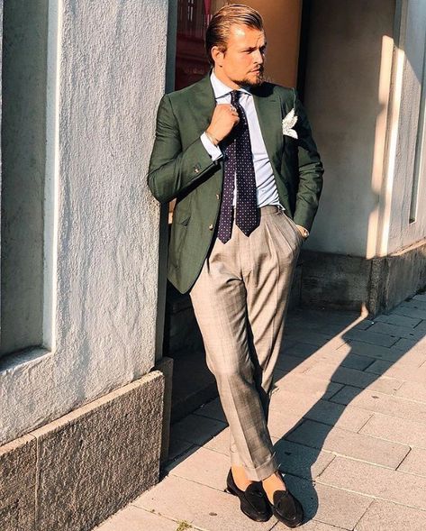 @thedonsclub give me inspiration for my beloved #friday #ootd . . . . . #suitandtie #elegant #ootdmen #mensfashion #menswear #menswearclothing #menstyle #mnswr #mensweardaily #styleformen #dapper #d… Green Sports Coat Outfit Men, Green Double Breasted Suit Men, Army Green Blazer Outfit, Dark Green Blazer Outfit Men, Dark Green Blazer Outfit, Green Blazer Outfit Men, Linen Blazer Men, Green Blazer Outfit, Friday Ootd