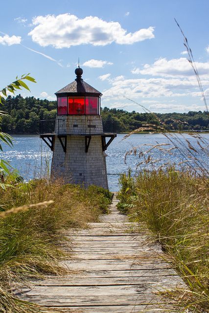 Squirrel Point Lighthouse near Arrowsic, Maine Maine Photography, Maine Lighthouses, Lighthouse Photos, Lighthouse Pictures, Point Light, Beautiful Lighthouse, Beacon Of Light, Light Houses, Free Camping