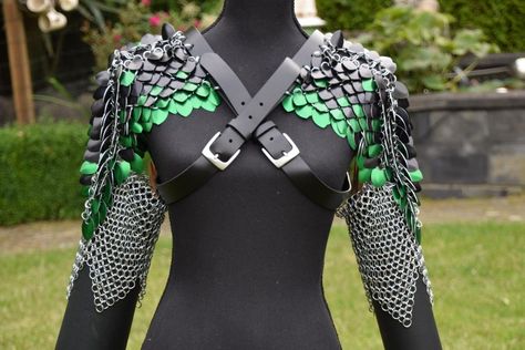 Scale Shoulder Armor, Scale Mail Pattern, Leather Scale Mail, Scale Mail Armor Dnd, Cosplay Chainmail, Scale Chainmail, Chainmail Dragon, Scale Mail Armor, Scalemail Armor