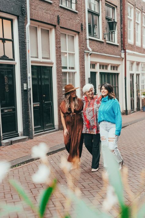 Amsterdam Photoshoot, Amsterdam Girls, Girlfriends Photoshoot, Photoshoot Family, Family Photoshoot, Fashion Photoshoot, Girls Trip, Family Travel, Amsterdam