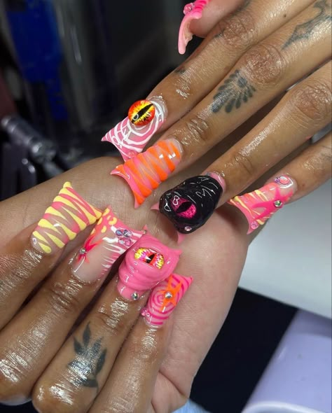 Monster Eye Nails, Acrylic Nails2023, Nails Trippy, Crazy Long Nails, Trippy Nail Designs, Nails For College, Cute Back To School Nails, Duck Nails Acrylic, College Nails