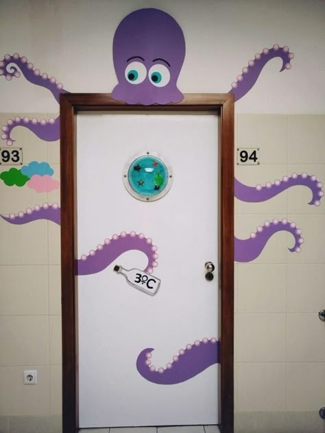 Ocean Classroom, Under The Sea Crafts, Under The Sea Decorations, Ocean Theme Classroom, Underwater Theme, School Doors, Teacher Doors, Sea Decor, Under The Sea Theme