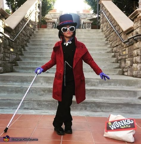 Adrie: Brandon 7year old is dressed as willy wonka’s Charlie and the chocolate factory. Willy wonka was handing out wonka bars all night let’s see who got that golden ticket. Wonka Bar Costume, Diy Willy Wonka Costume, Chocolate Factory Costume, Willy Wonka Halloween, Wonka Costume, Willy Wonka Costume, Charlie Chocolate Factory, Old Halloween Costumes, Charlie And The Chocolate Factory