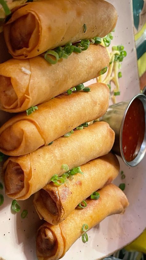 Homemade Food Snap, Homemade Food Snapchat Story, Spoiled Food, Indian Fast Food, Tastemade Recipes, Spring Roll, Vegetarian Snacks Recipes, Food Babe, Delicacy Food