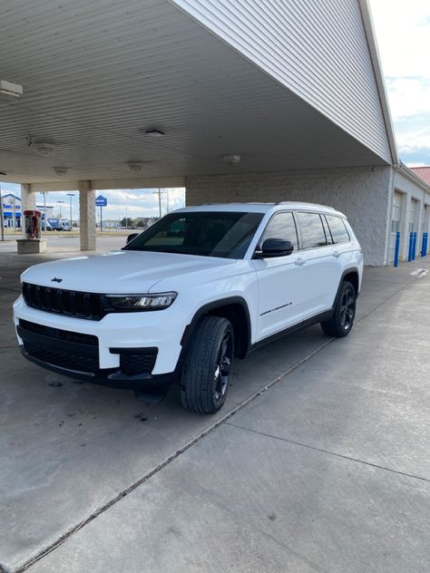 Jeep Grand Cherokee 2024, 2024 Jeep Grand Cherokee, Jeep Grand Cherokee Aesthetic, Keep Grand Cherokee, Black Jeep Cherokee, Grand Jeep Cherokee, Jeep Grand Cherokee Interior, White Jeep Grand Cherokee, Jeep Cherokee Interior