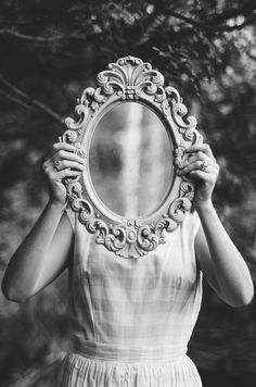 Girl holding a mirror with her reflection in it art | Mirrors ... Mirrors Niall Horan, Mirror Tattoos, Francesca Woodman, Mirror Illustration, Mirror Drawings, Mirror Photography, Conceptual Photography, Through The Looking Glass, Look In The Mirror