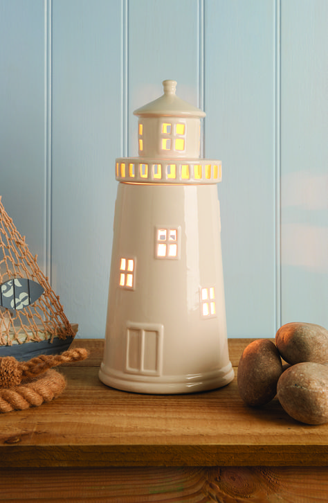 Clay Lamp Ideas, Nautical Pottery Ideas, Ceramic Lantern Ideas Clay, Clay Lighthouse, Lantern Ceramic Ideas, Nautical Pottery, Nautical Ceramics, Pottery Lighthouse, Lighthouse Vase