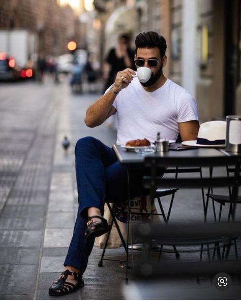 Coffee Photography Men, Cafe Poses Instagram Men, Travel Poses Ideas Men, Man Cafe, Male Portrait Poses, Men Fashion Photoshoot, Coffee Shop Photography, Travel Pose, Double Exposition