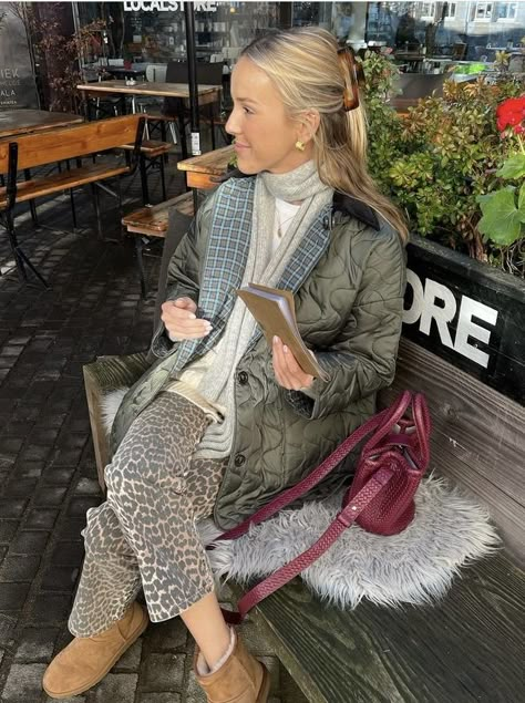 French Girls 
French Street Style 
#ParisiansInParis Leopard Uggs Outfit, Leopard Trend 2024, Ganni Leopard Dress, Ganni Leopard Bag, Ganni Leopard Jeans, Print Jeans Outfit, Leopard Jeans Outfit, Leopard Print Pants Outfit, Vogue 2024