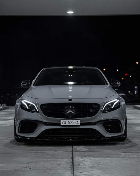 Mercedes C Class Amg, E63s Amg, C63 Amg Black Series, Mercedes E63, Mercedes Auto, Mercedes Benz Wallpaper, Mercedes C63 Amg, Mercedes Benz E63 Amg, Amg Car