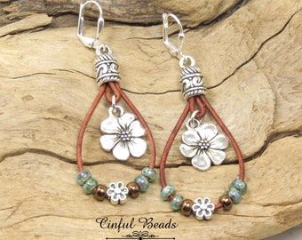 Anting Manik, Cottage Grove, Dangle Earrings Boho, Cord Jewelry, Boho Leather, Earrings Flower, Styl Boho, Floral Jewellery, Bead Leather