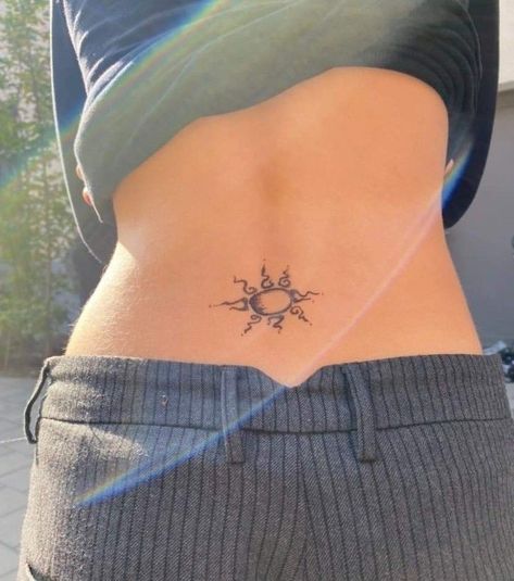 Sun Tattoos Unique, Tattoo Best Friends, Neck Tattoo Women, Best Friends Tattoo, Simple Cat Tattoo, Tattoo Ideas Minimalist, Tattoo Back Tattoo, Tattoo Couples, Cat Tattoo Design