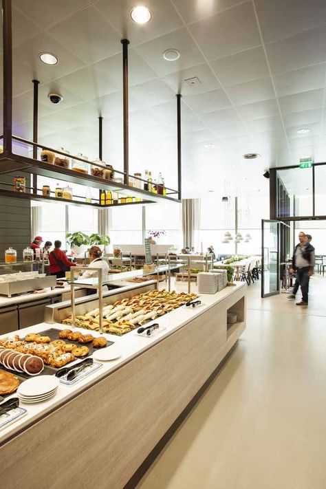 Restaurant Buffet Design, Van Gogh Restaurant, Buffet Restaurant Design, Buffet Counter, Hotel Breakfast Buffet, Commercial Kitchen Design, Healthy Sandwich, Food Counter, Hotel Buffet