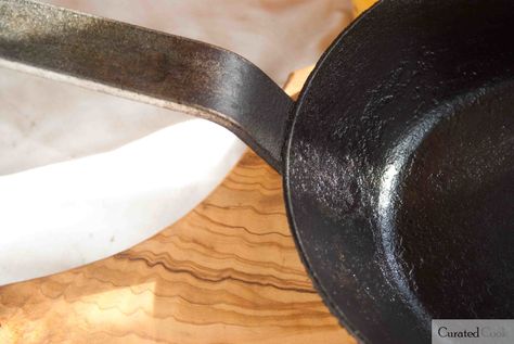 Matfer Carbon Steel Pan Review - Is it better than Cast Iron? Le Creuset Skillet, Carbon Steel Skillet, Carbon Steel Pan, Lodge Cast Iron, Copper Cookware, How To Cook Potatoes, Peeling Potatoes, Professional Kitchen, Cooking Area