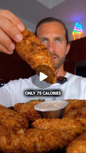 Macro Friendly Chicken Tenders, Low Cal Fried Chicken, Chicken Dinner Recipes Low Calorie, High Protein Chicken Tenders, Low Cal Chicken Tenders, Food Recipes Chicken Tenders, Low Carb Recipes For Picky Eaters, Chicken Tenders Low Carb, Franks Red Hot Buffalo Sauce