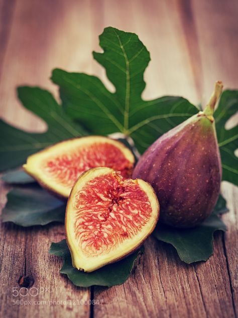 Fruits Images, Still Life Fruit, Taste And See, Fruit Photography, Fresh Figs, Beautiful Fruits, Landscape Art Painting, Close Up Photography, Seasons Art